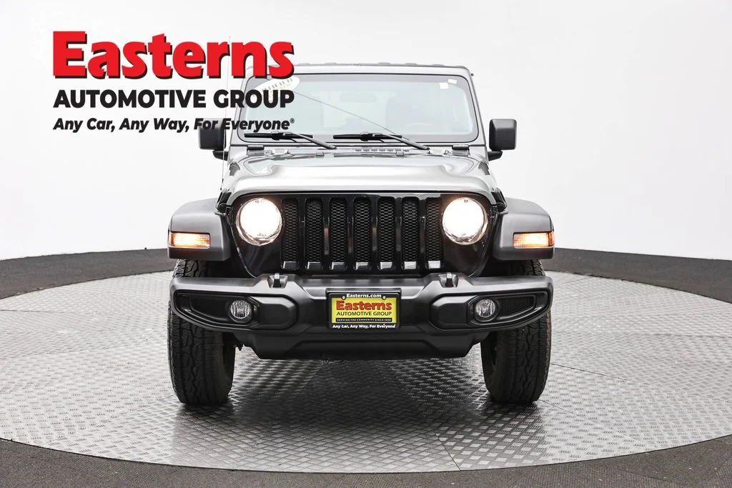 Used 2021 Gray Jeep Unlimited Willys image 2