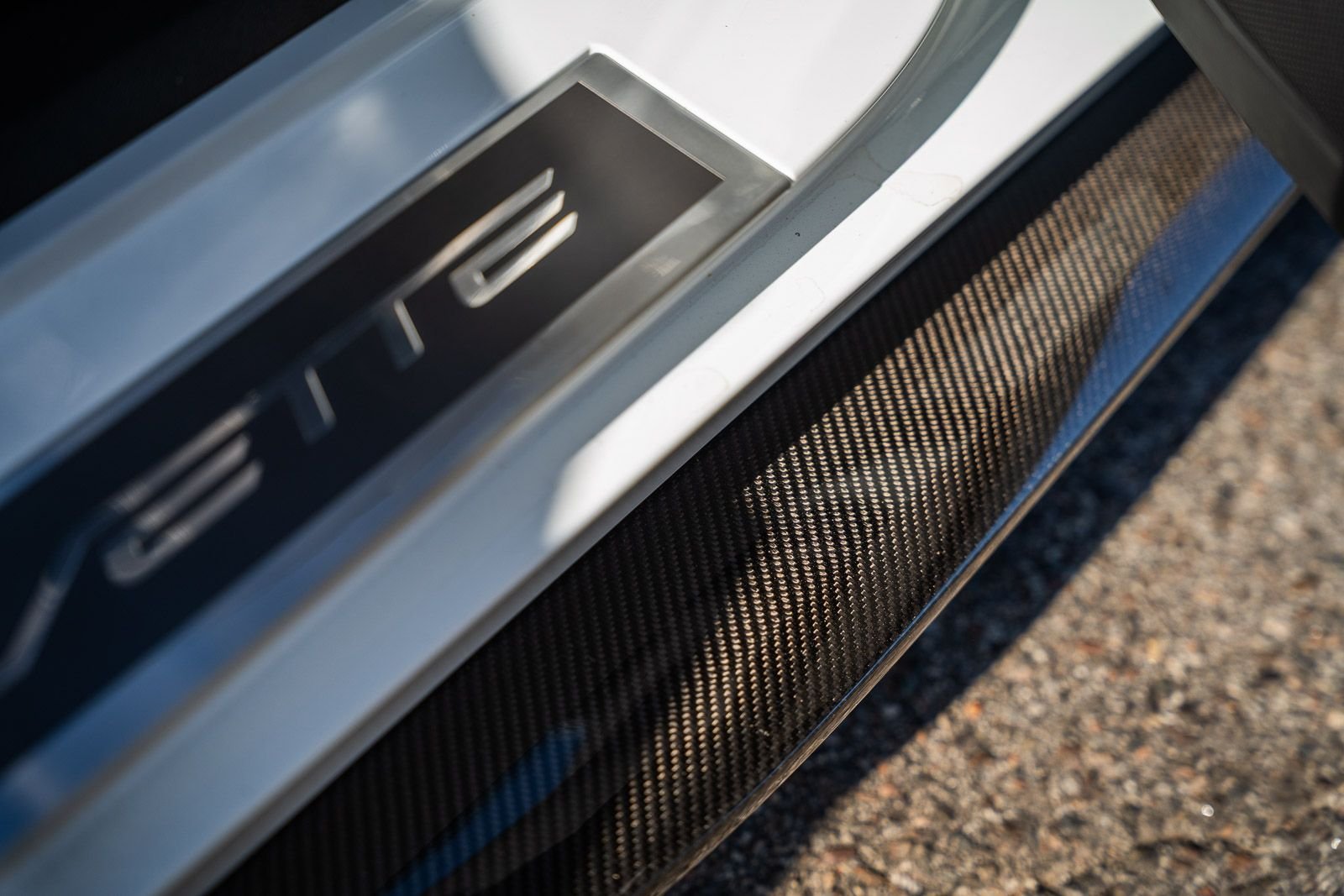 Used 2019 White Chevrolet Z06 image 25
