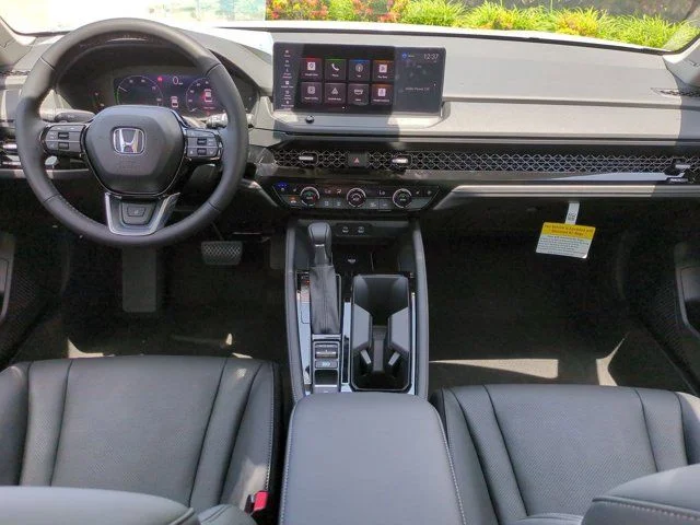 New 2026 Platinum White Pearl Honda Touring image 13