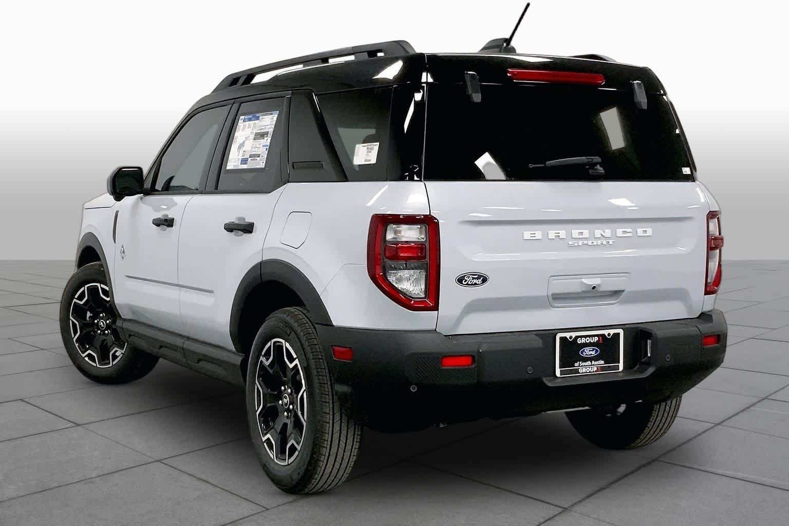 New 2026 Space White Metallic Ford Outer Banks® image 10