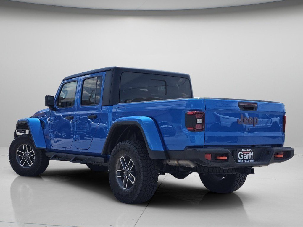 Used 2025 Hydro Blue Pearlcoat Jeep Mojave image 23