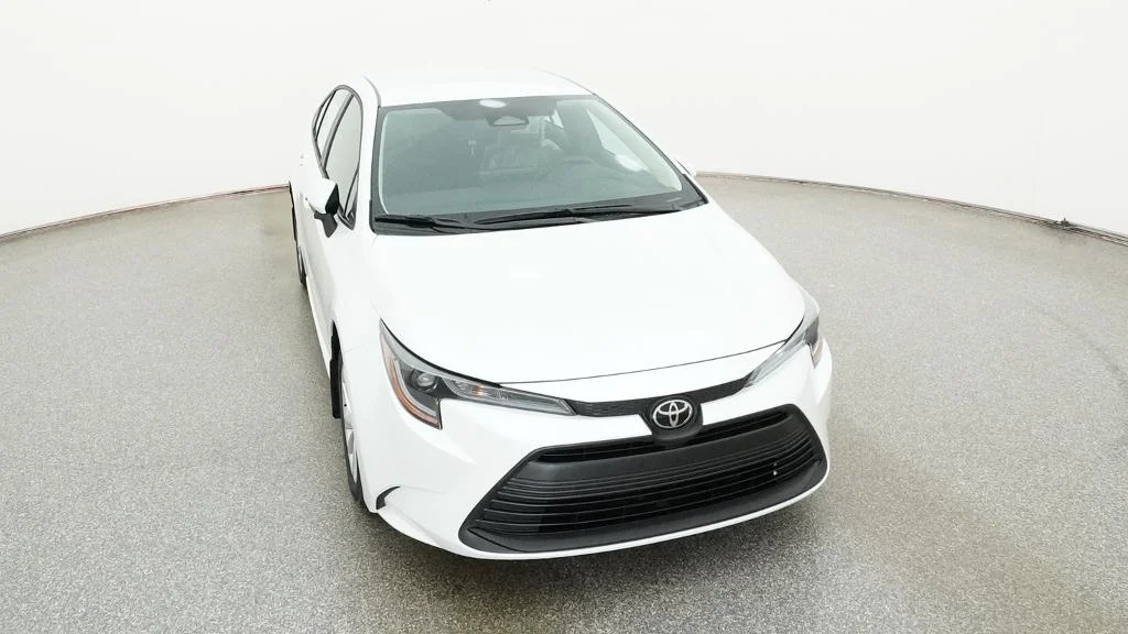 New 2027 Wind Chill Pearl Toyota LE image 8