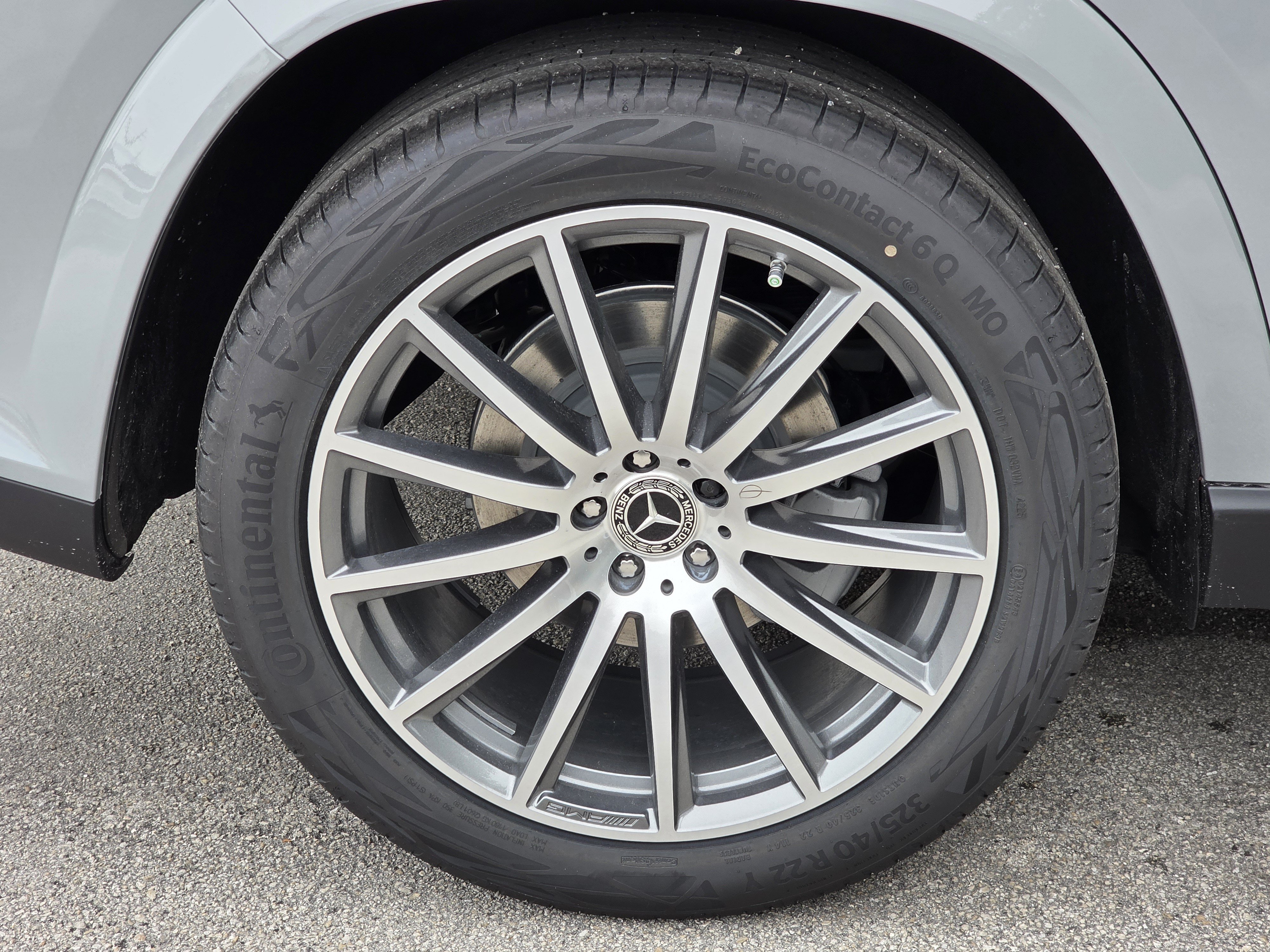 New 2026 MANUFAKTUR Alpine Grey Mercedes-Benz GLS 450 image 32