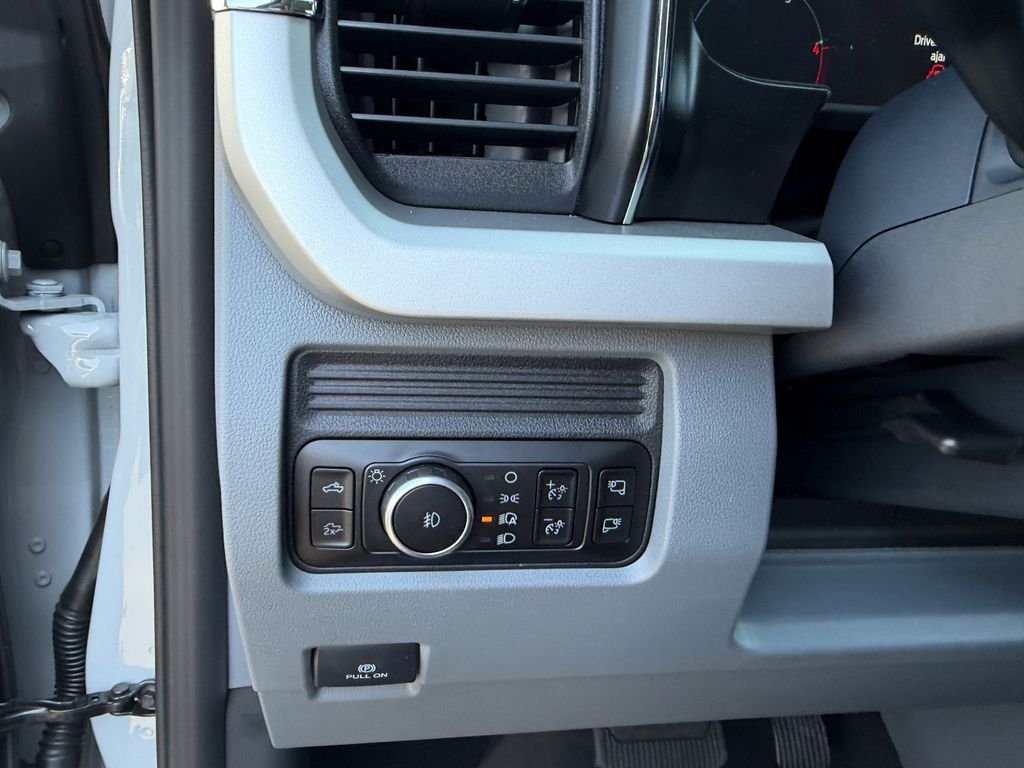New 2026 Avalanche Ford F-250® XLT image 23