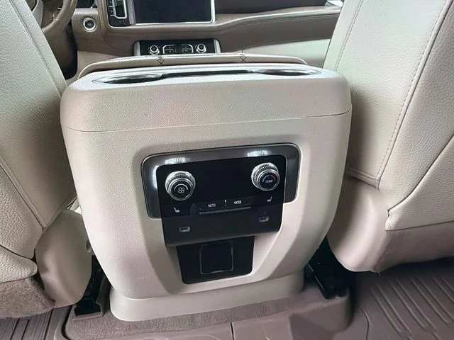 Used 2022 White GMC Denali image 18