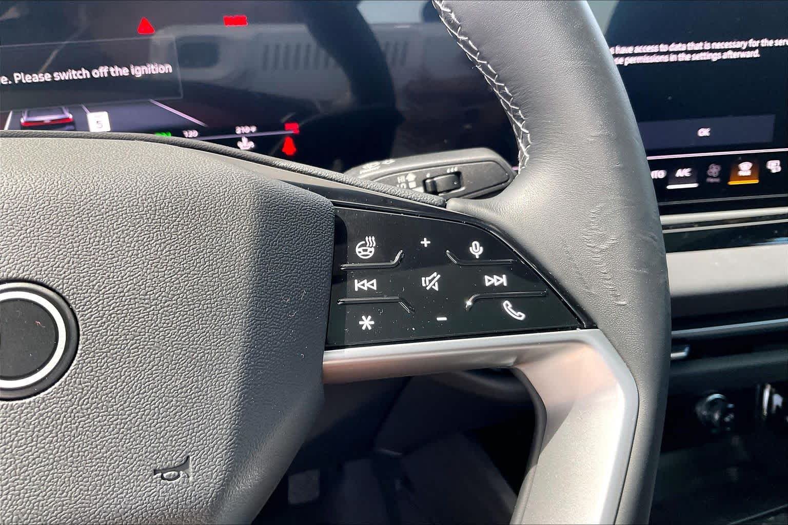 Used 2025 Chronos Gray Metallic Audi Premium Plus image 25