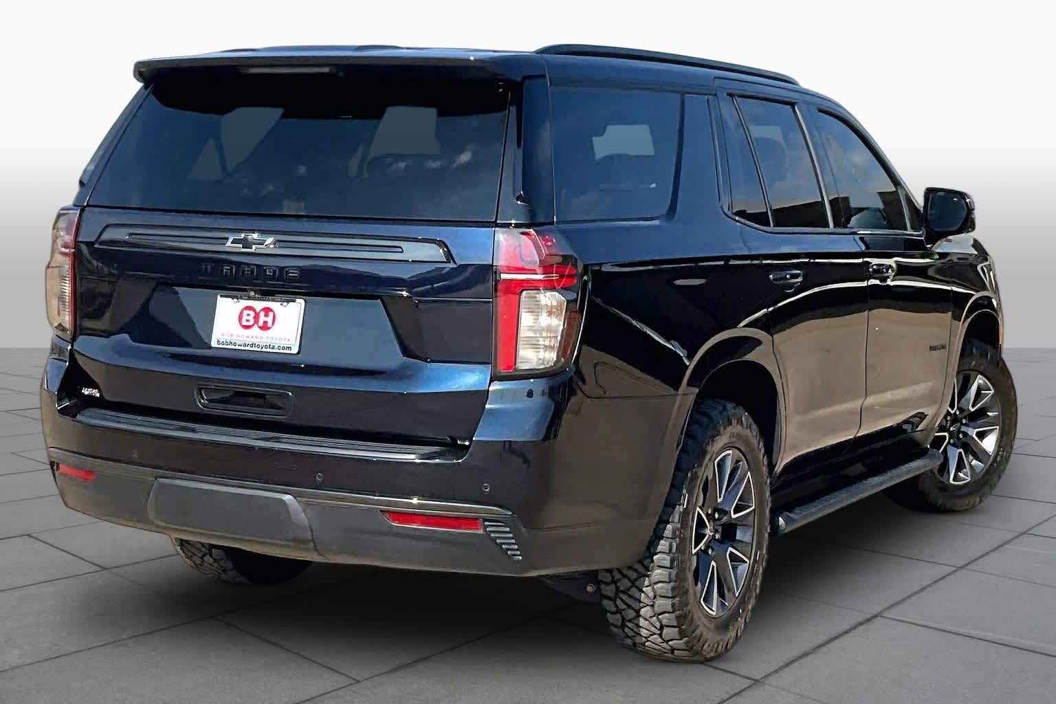 Used 2021 Midnight Blue Metallic Chevrolet Z71 image 25