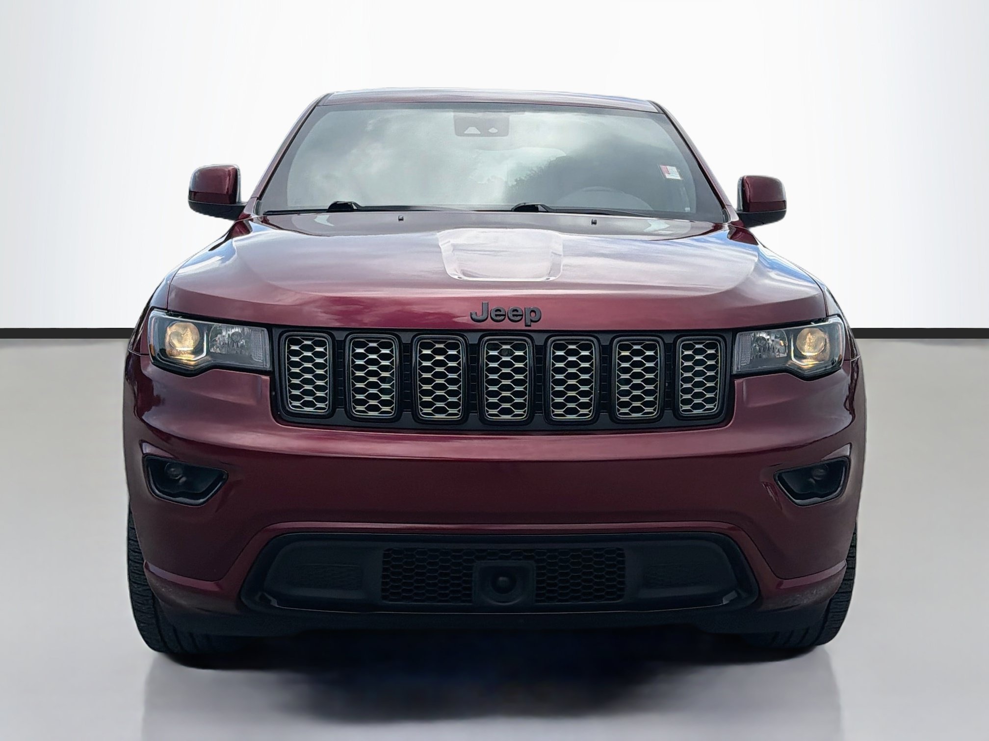 Used 2022 Velvet Red Pearlcoat Jeep Laredo X image 8