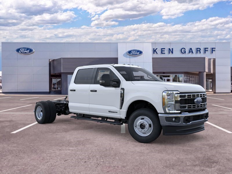 New 2026 Oxford White Ford XL image 8