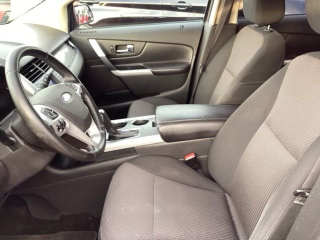Used 2014  Ford SEL image 24