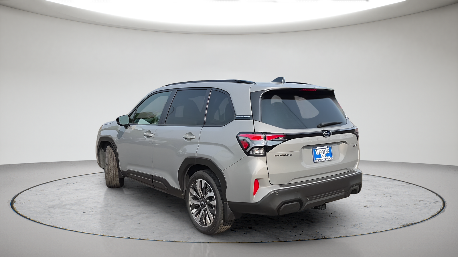 Used 2025 Pearl Subaru Touring image 9