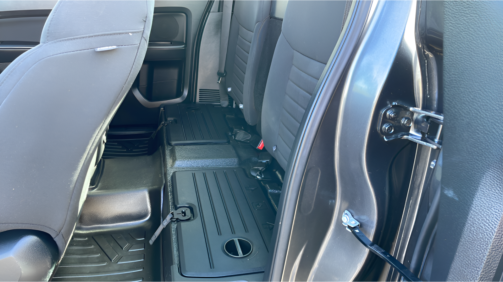 Used 2020 Magnetic Ford XL image 17