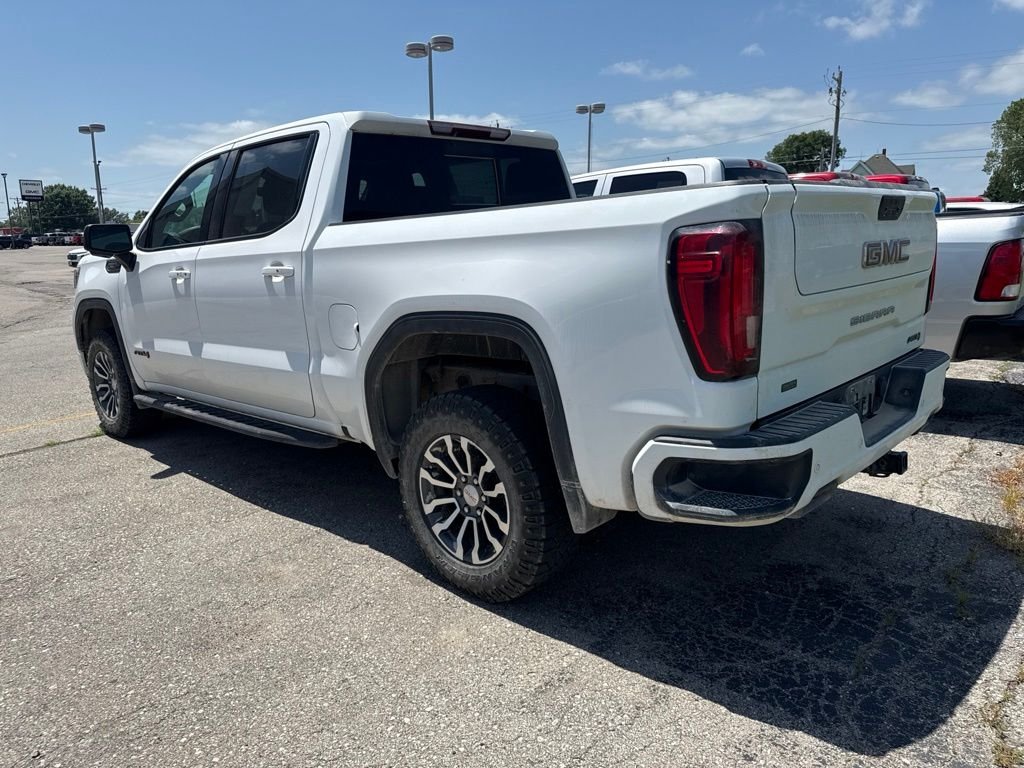 Used 2022 White GMC AT4 image 3