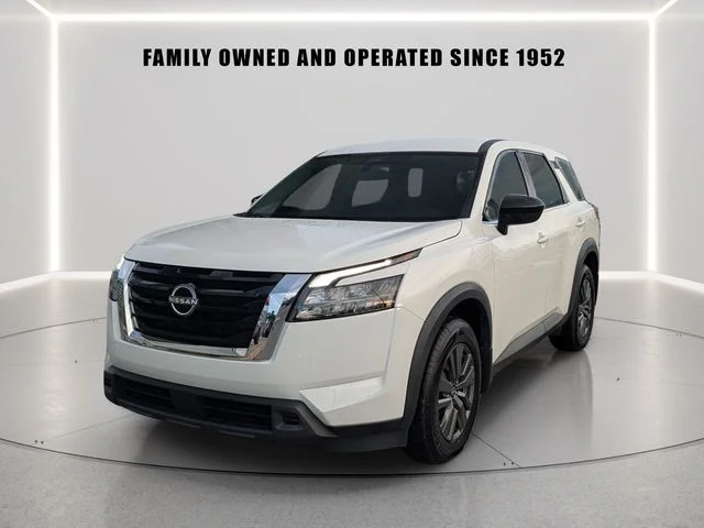 Certified Used 2023 White Nissan S image 2
