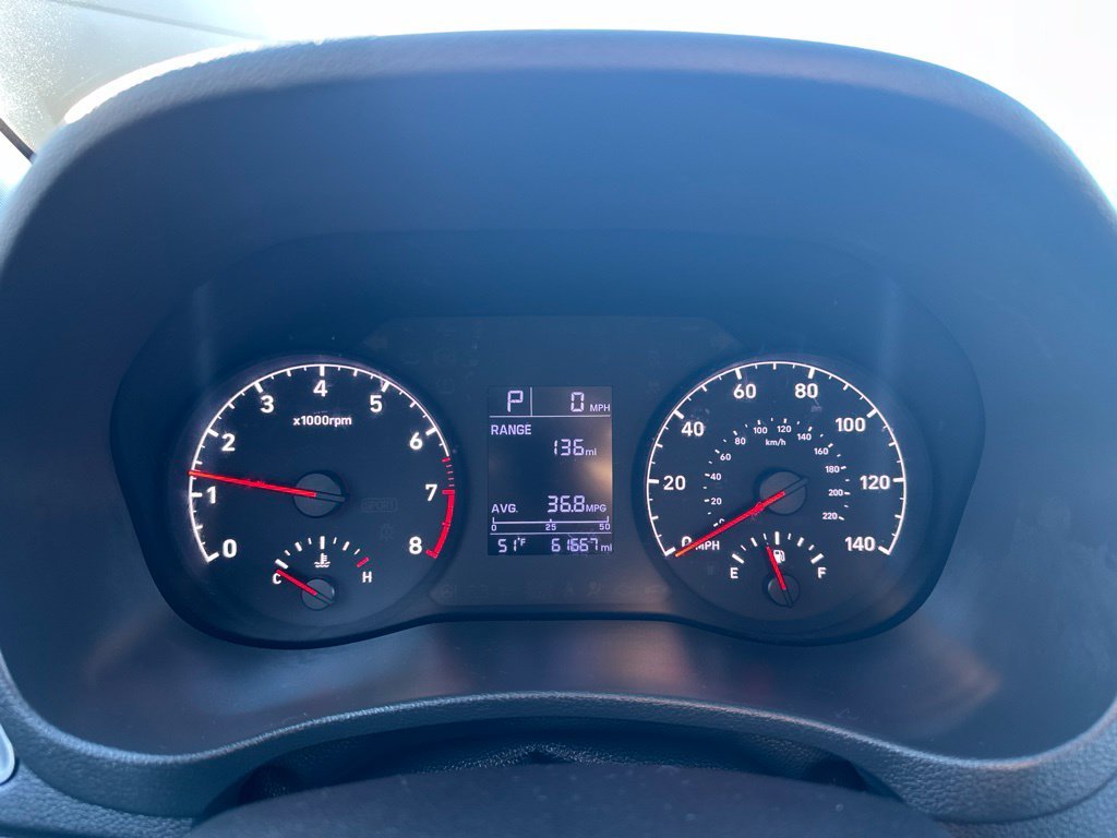 Certified Used 2022 Gray Hyundai SE image 15
