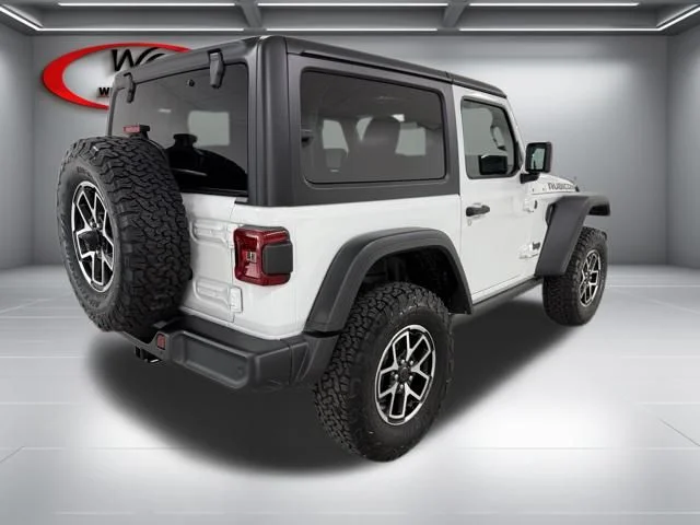 New 2025 Bright White Clear-Coat Exterior Paint Jeep Rubicon image 6