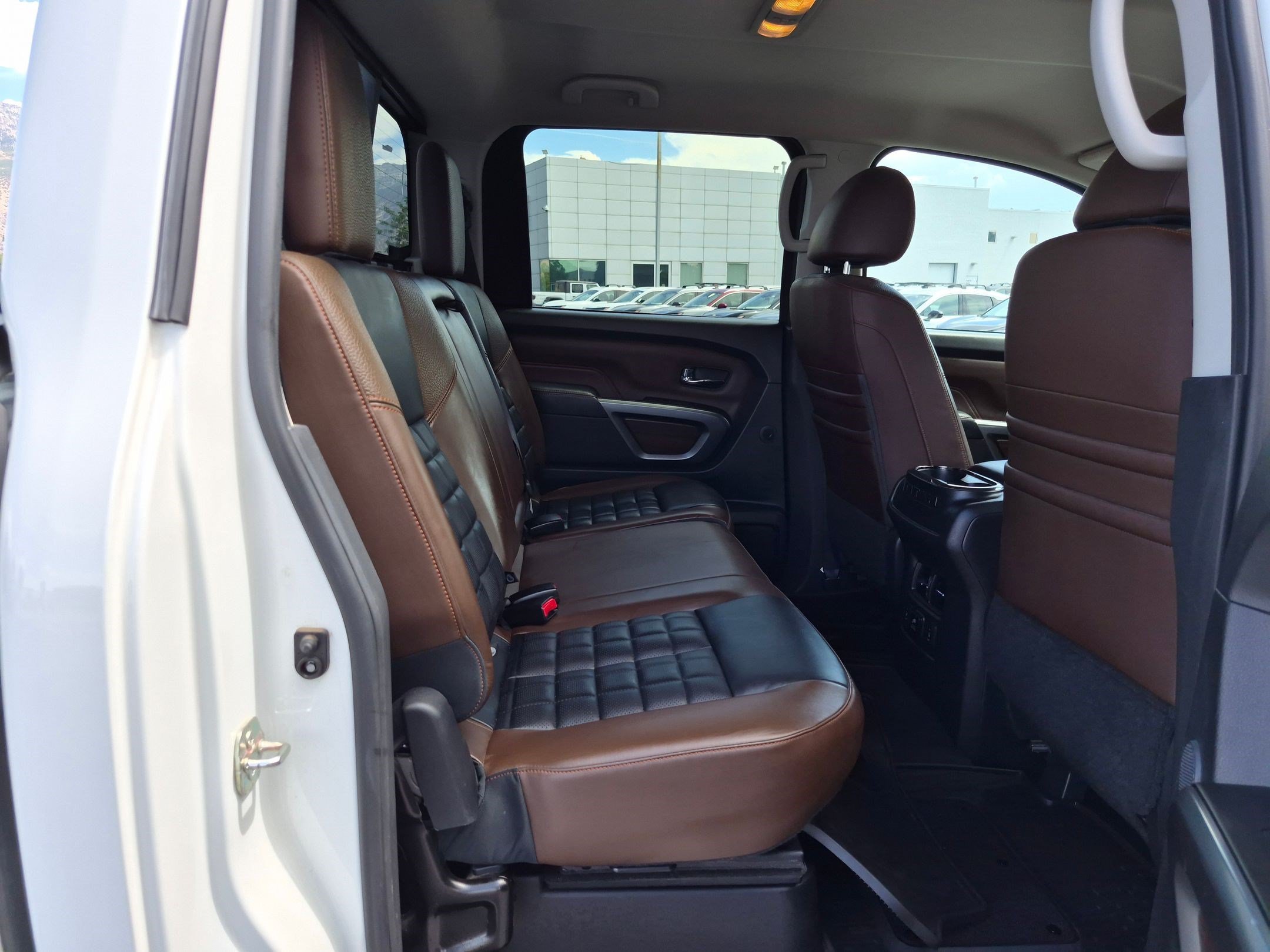 Used 2018 Pearl White Nissan Platinum Reserve image 30