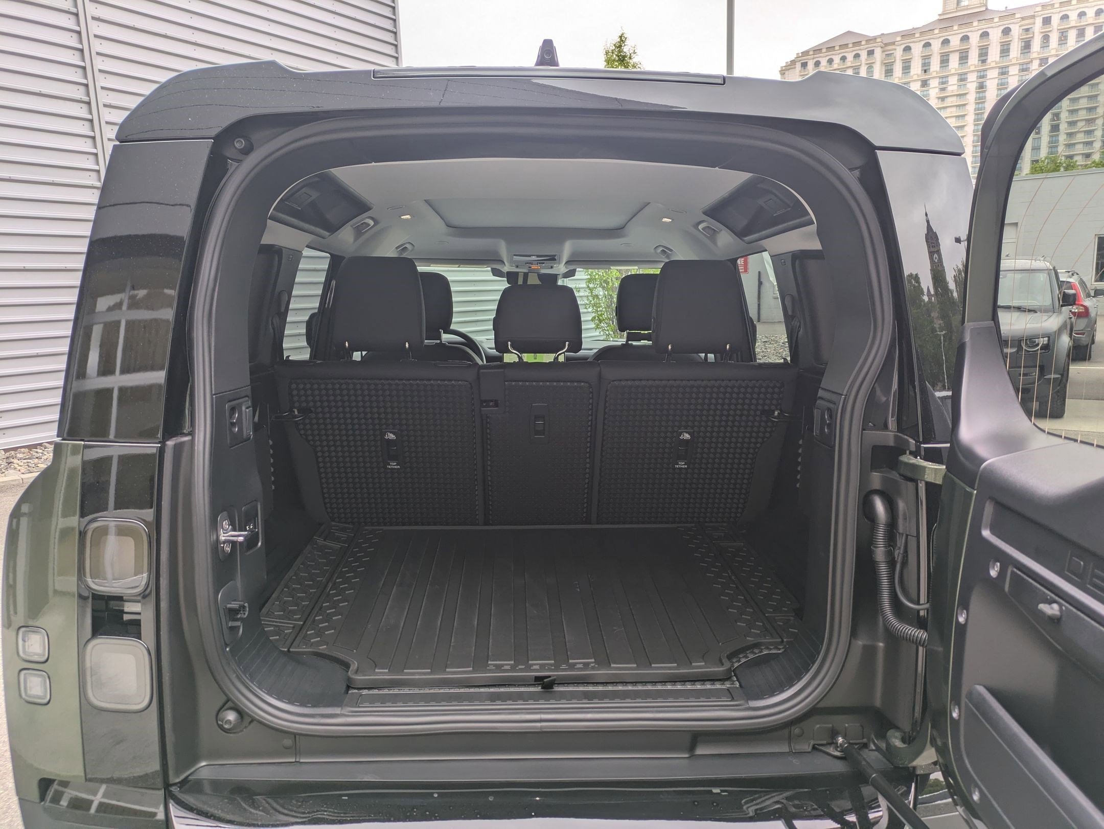 New 2026 Woolstone Green Land Rover P300 S image 29
