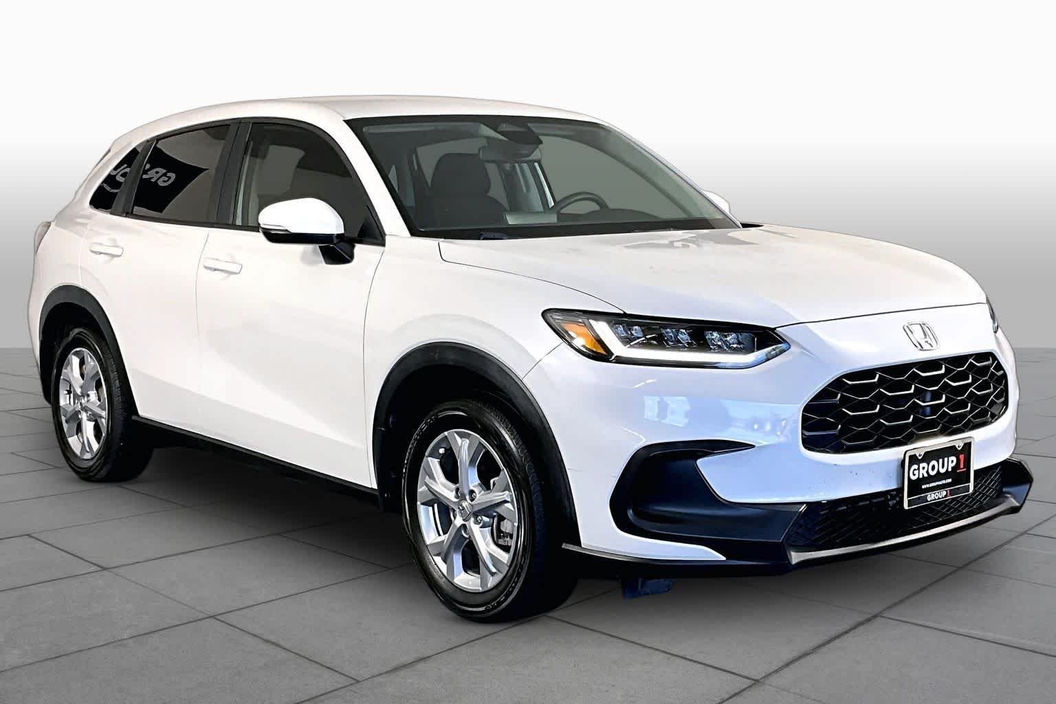 Used 2023 Platinum White Pearl Honda LX image 3