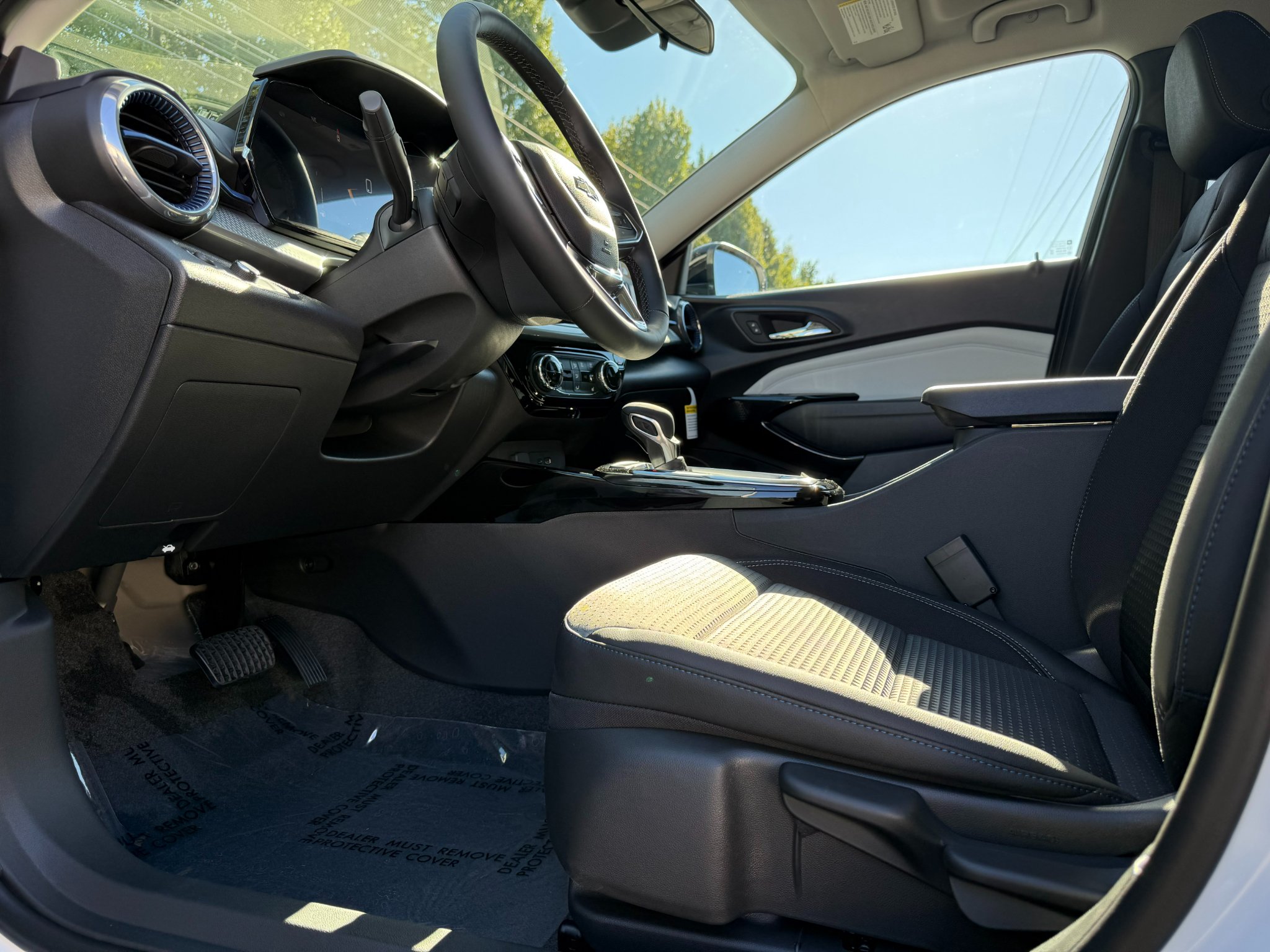 New 2026 Summit White Chevrolet LT image 18