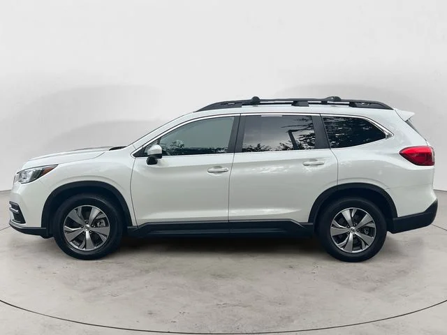 Used 2021 Crystal White Pearl Subaru Premium image 8