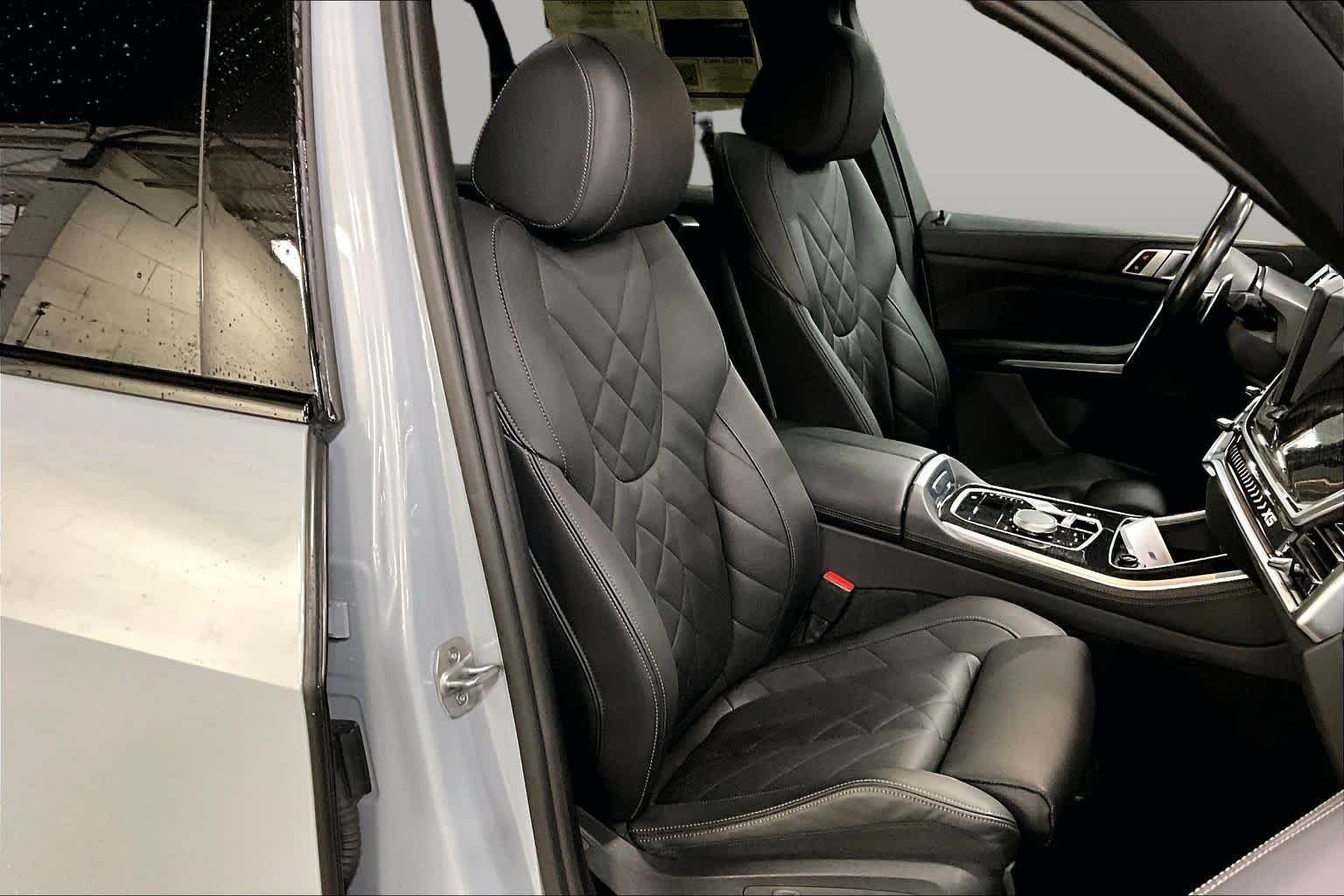 Used 2024 Brooklyn Grey Metallic BMW xDrive40i image 8