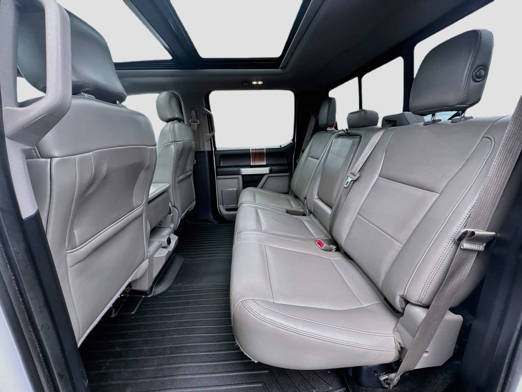 Used 2015  Ford XLT image 26