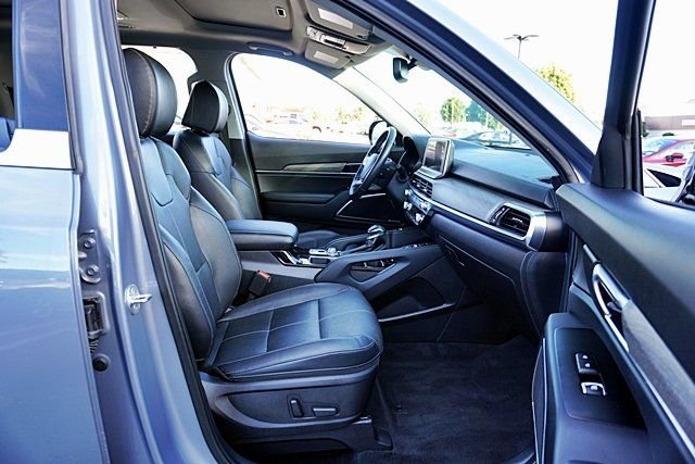 Used 2022 Silver Kia SX image 10