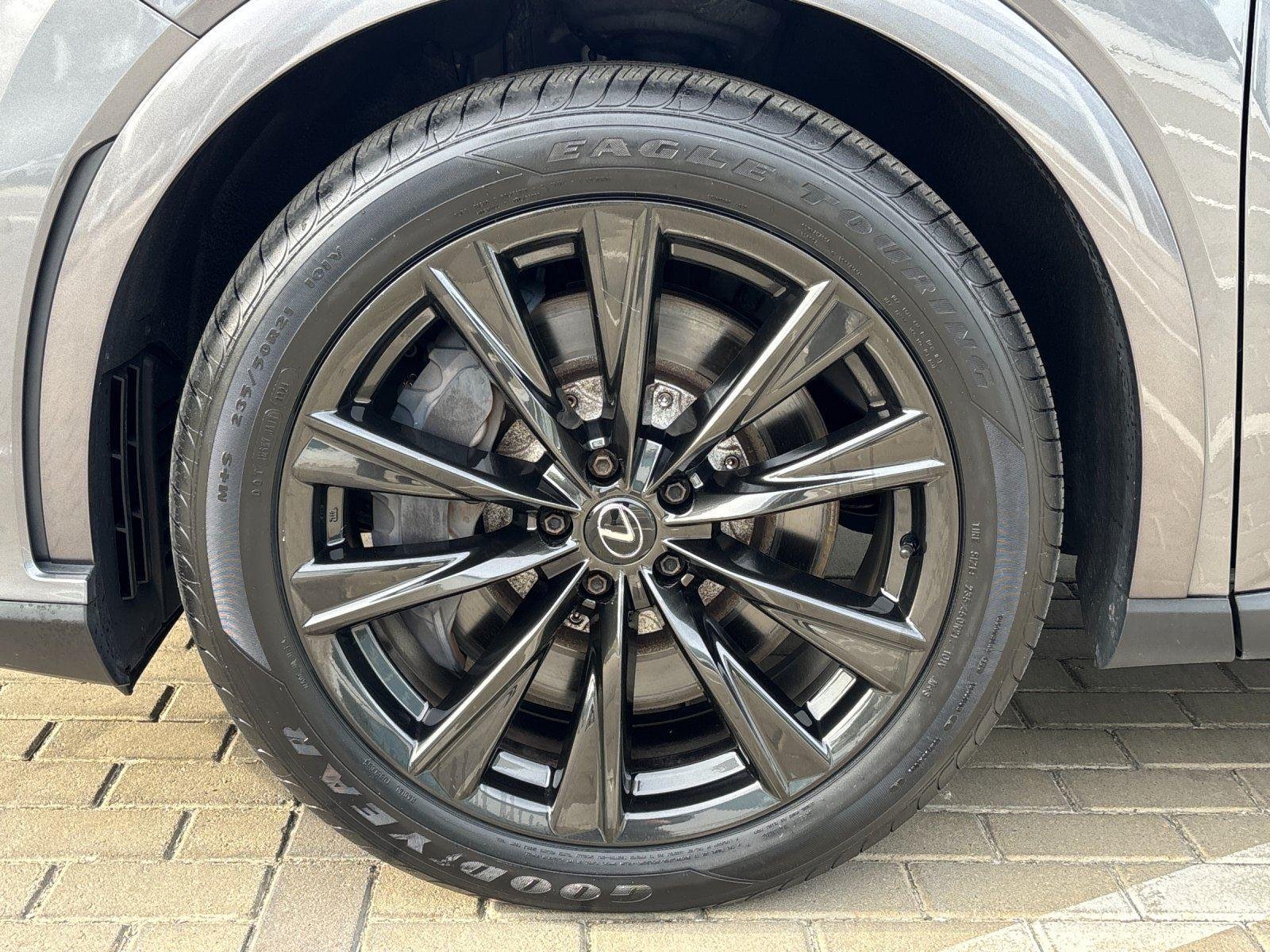 Used 2023 Nebula Gray Pearl Lexus RX 350 F SPORT Handling image 10