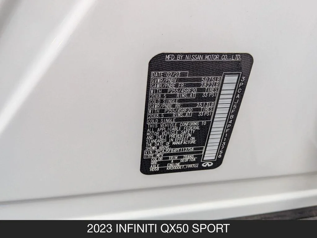 Used 2023 White INFINITI SPORT image 27