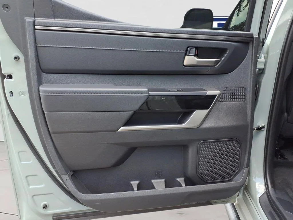 Used 2024  Toyota Limited image 26