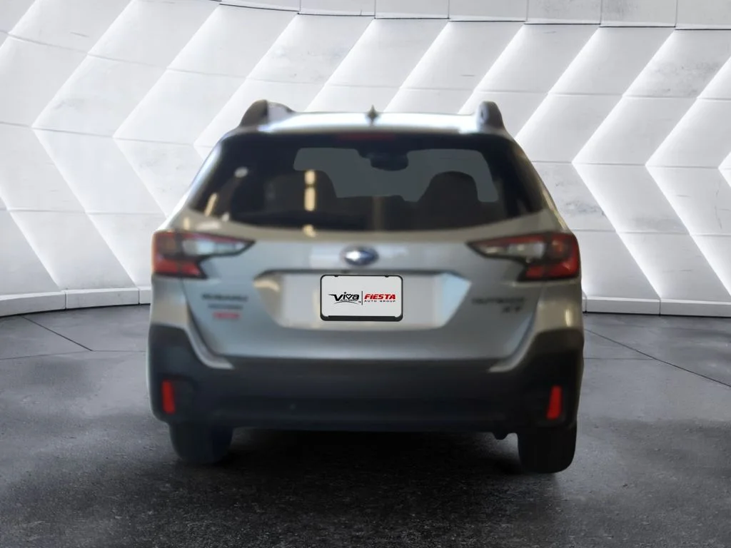 Used 2021 Silver Subaru Onyx Edition XT image 5