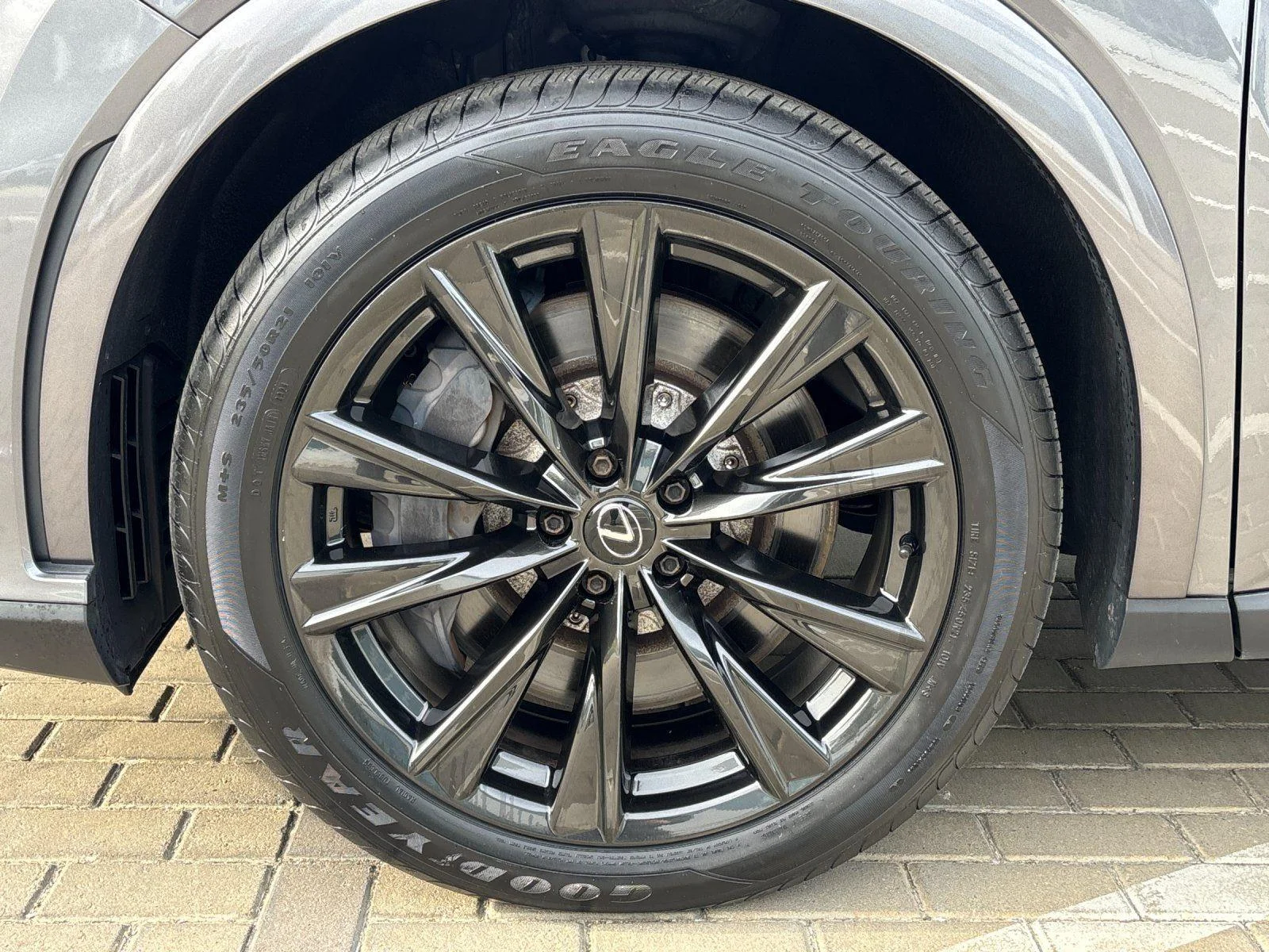 Used 2023 Nebula Gray Pearl Lexus RX 350 F SPORT Handling image 10