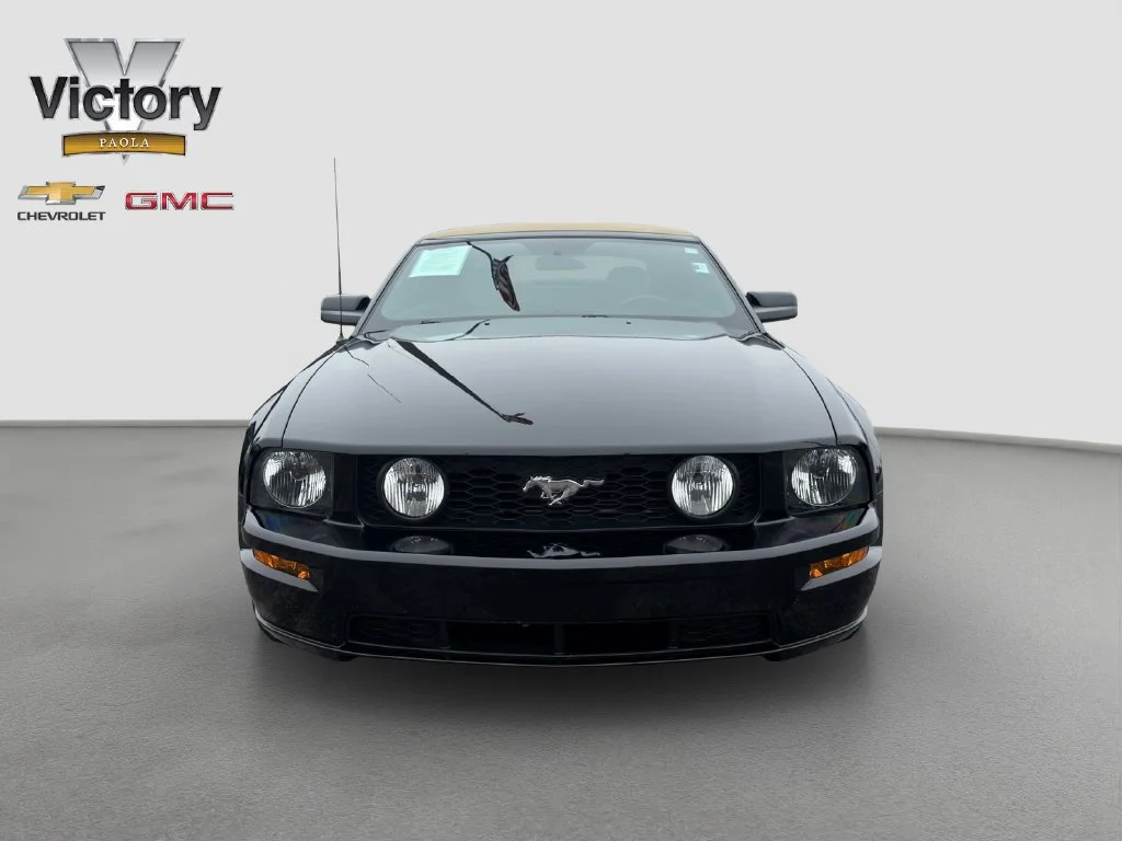 Used 2006 Ford Mustang GT Deluxe with VIN 1ZVHT85H265261615 for sale in Paola, KS