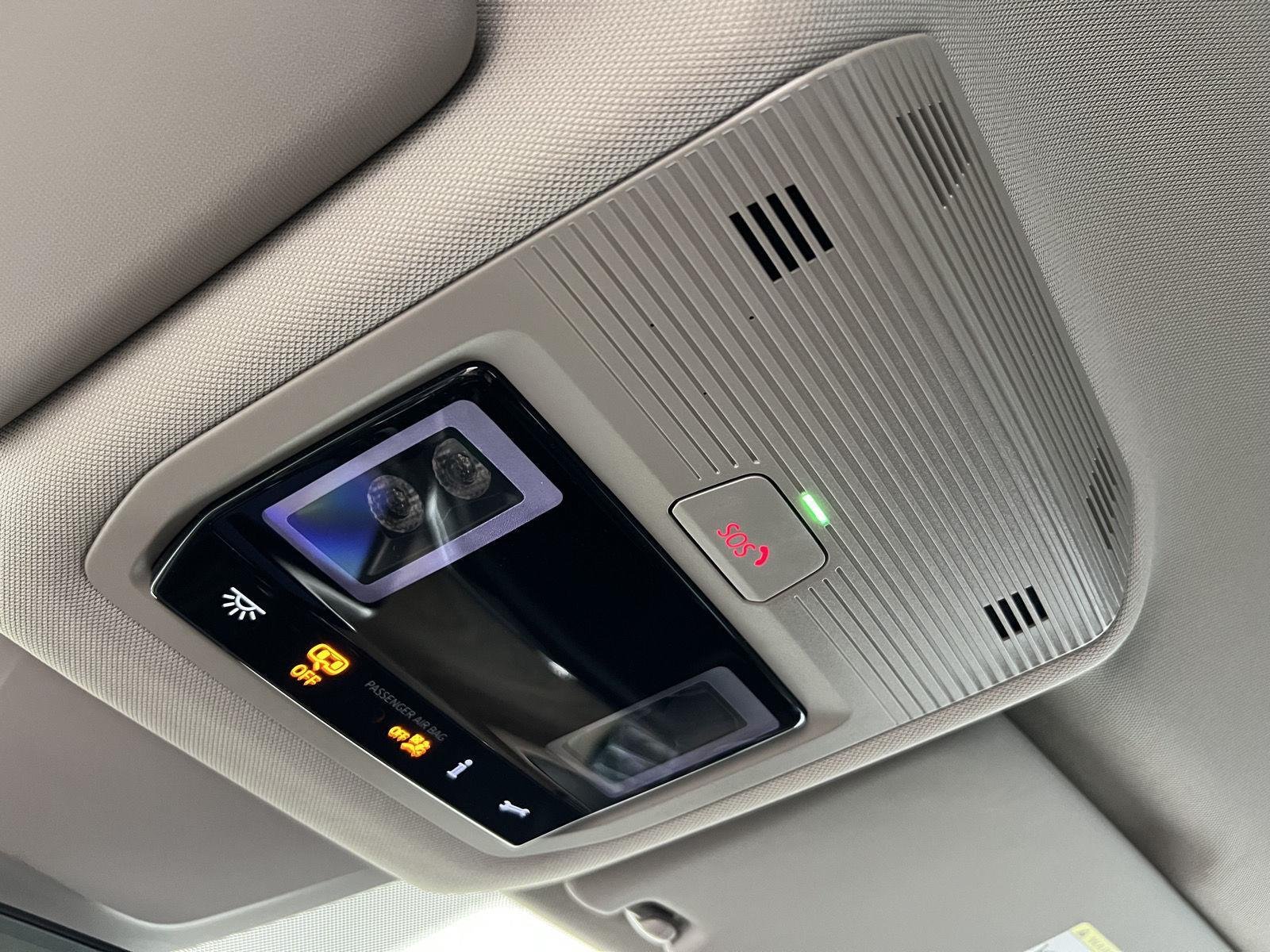 2025 Volkswagen Atlas SE w/Tech - Photo 20