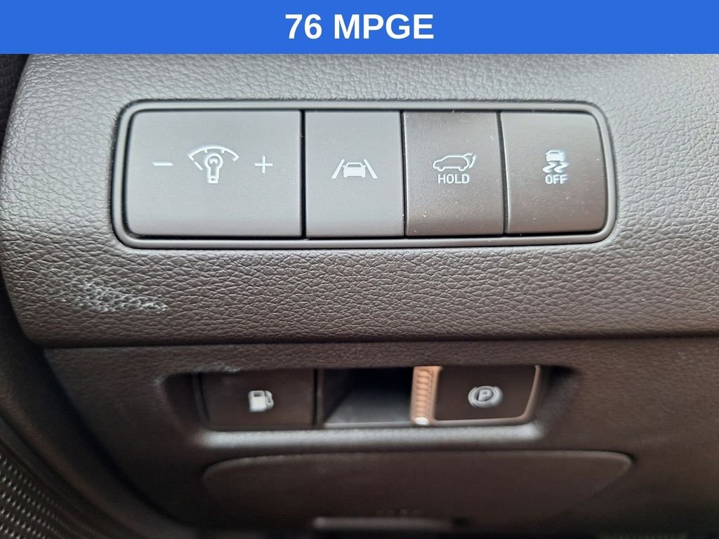 Certified Used 2023 Black Hyundai SEL Convenience image 12