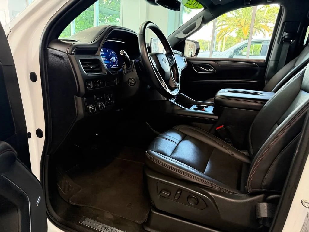 Used 2023 SUMMIT WHITE Chevrolet RST image 12