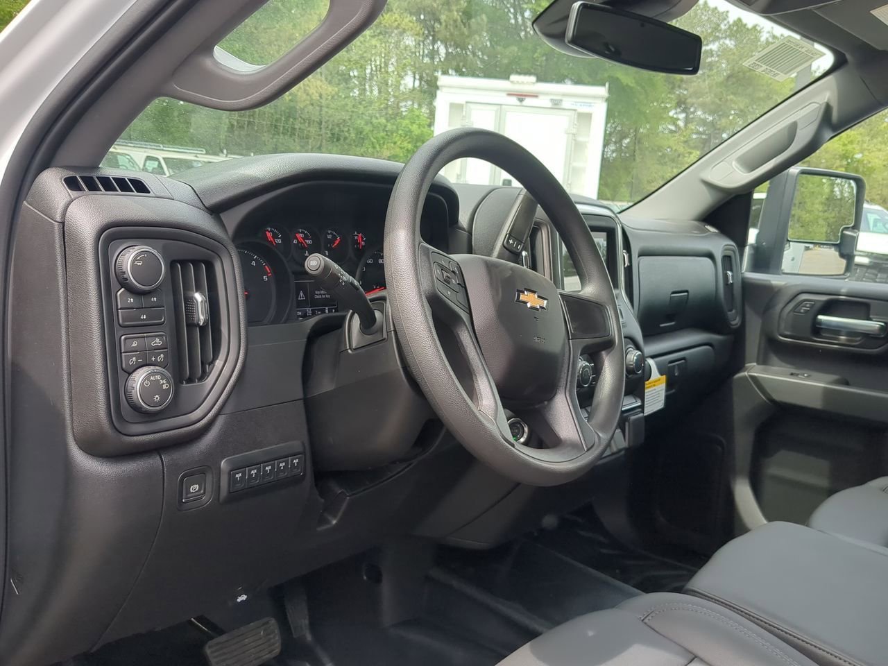 New 2026 Summit White Chevrolet Work Truck image 10
