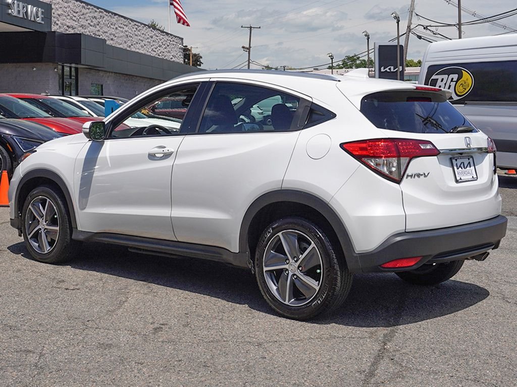 Used 2021 White Honda EX image 9