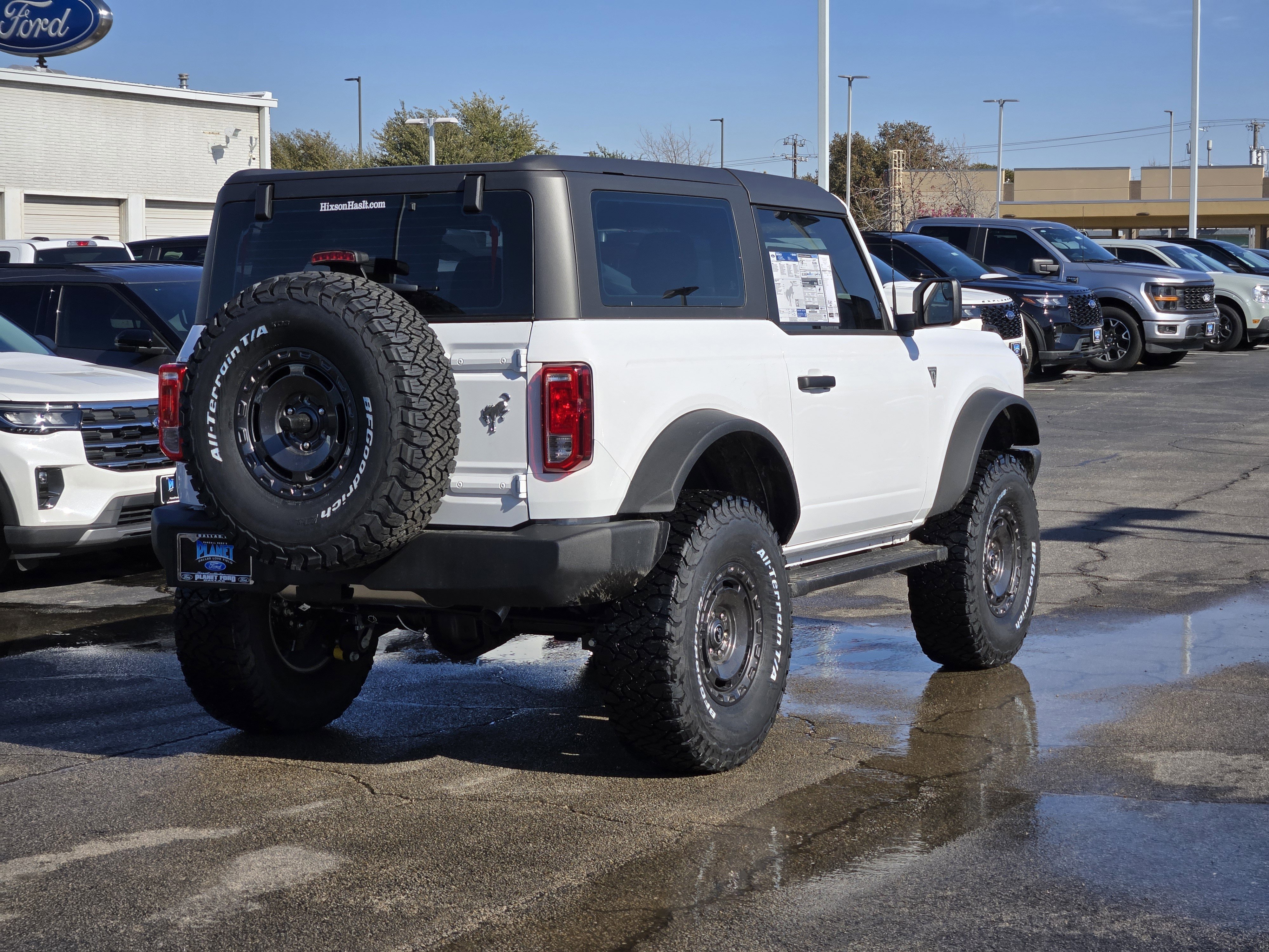 2025 Ford Bronco 2-Door Base