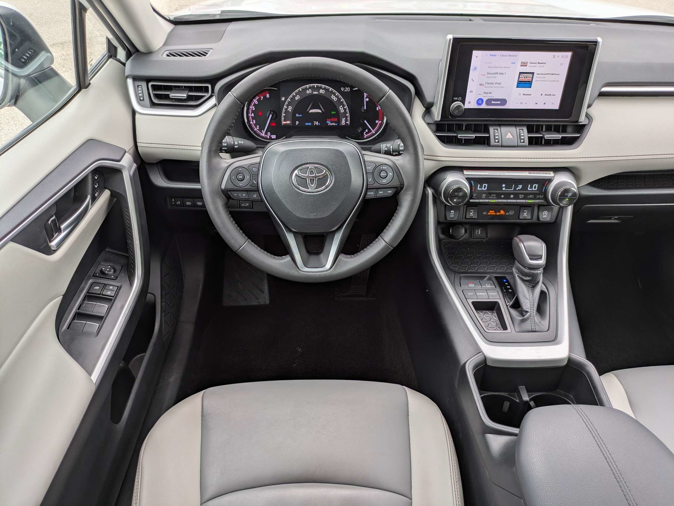 Used 2024 Pearl Toyota XLE Premium image 16