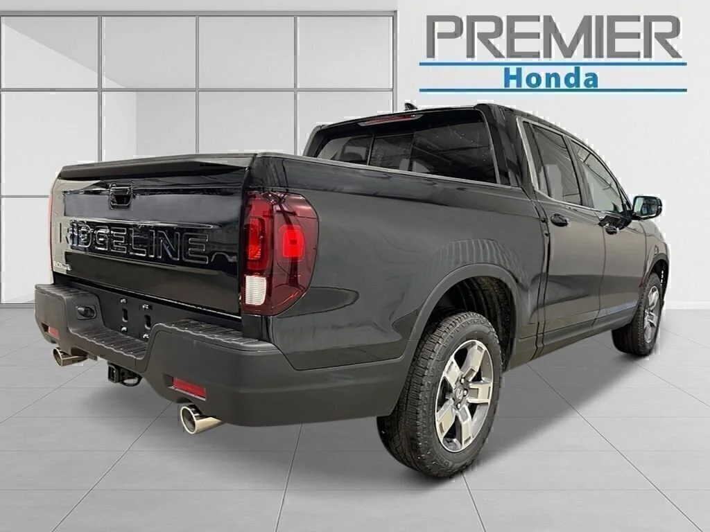 New 2026 Crystal Black Pearl Honda RTL image 5
