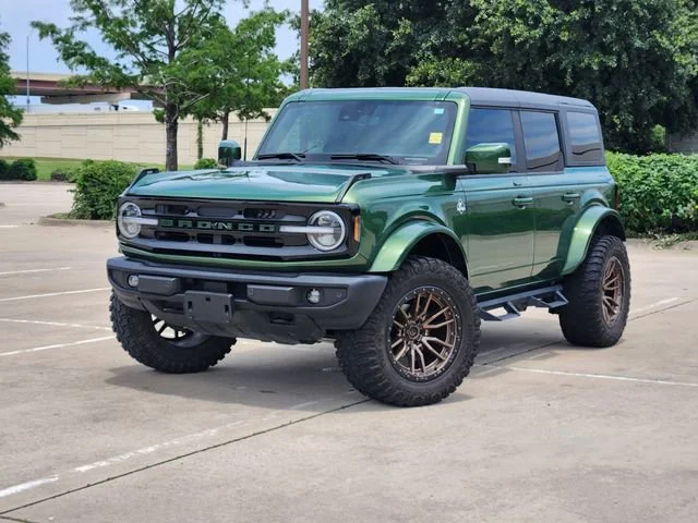 2023 Ford Bronco Outer Banks 4x4's photo