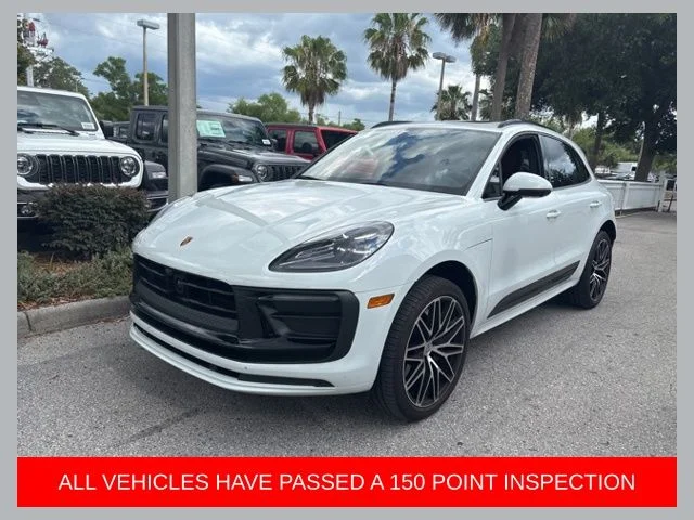 2024 Porsche Macan -'s photo