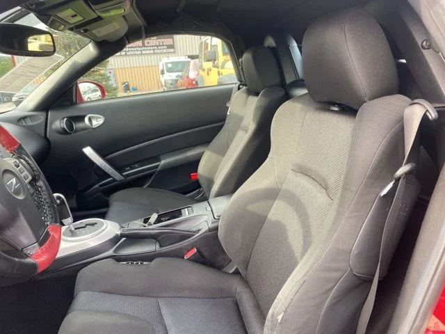 Used 2007 Red Nissan Enthusiast image 9