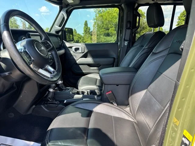 Used 2022 Green Jeep Overland image 15