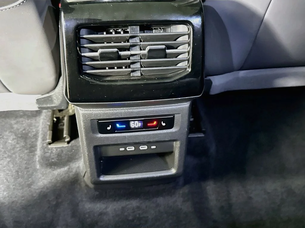Used 2023 Black Volkswagen Pro S Plus image 25