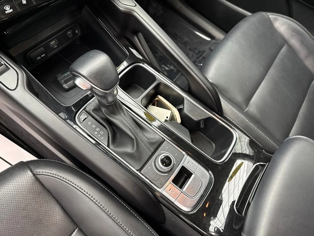 Used 2024 Silver Kia S image 20