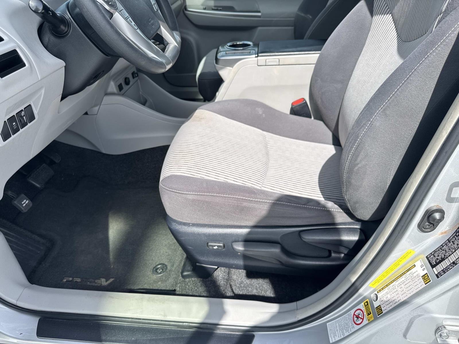 Used 2015 Classic Silver Metallic Toyota Three image 16