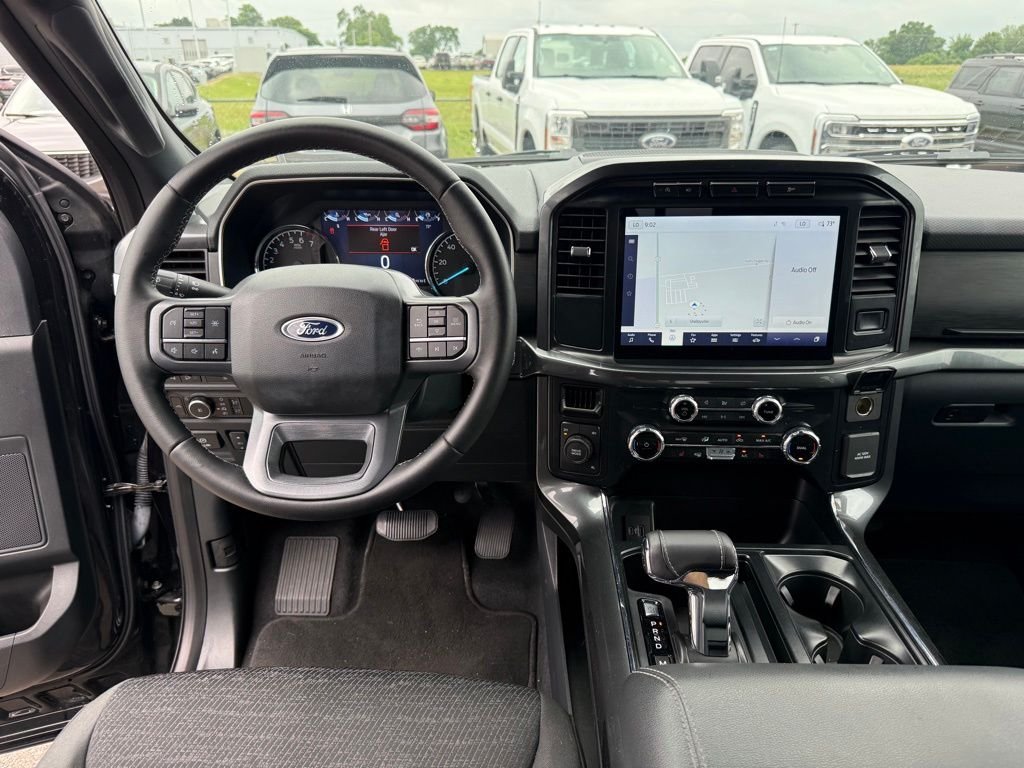 Used 2023 Black Ford XLT image 14